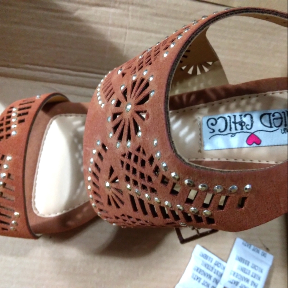 Ladies Southern Hottie Wedges, size 7.5